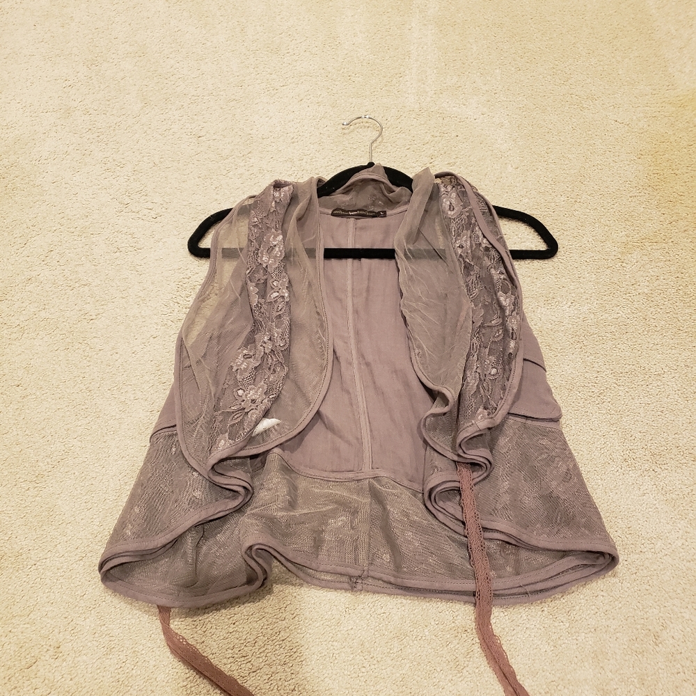 Cute light vest cover brownish gray
